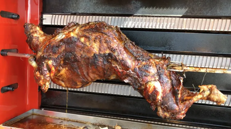Acheter un agneau de lait en morceau à Grasse, Grasse, Micka rôtisserie