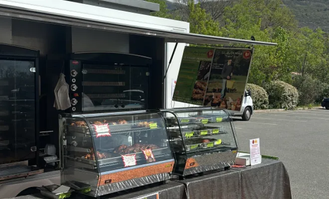 Rôtisserie mobile pour entreprises à Grasse, Grasse, Micka rôtisserie